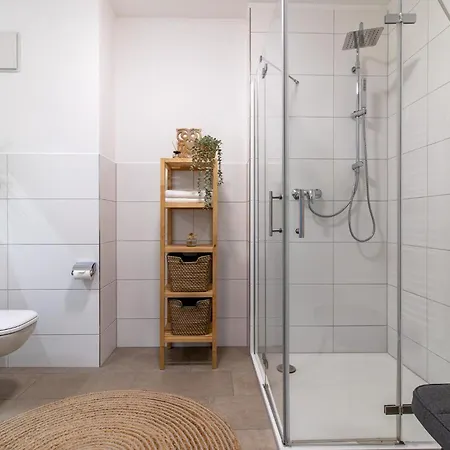 Bergliebe I Balkon I Aufzug I Stellplatz * Schwarzenberg (Saxony)